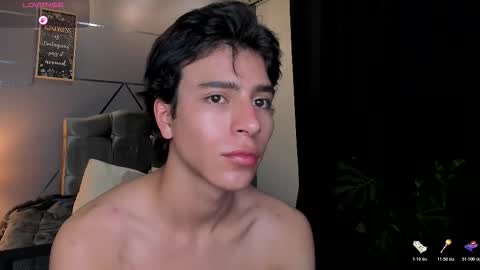 chrristopher77 online show from November 6, 2025, 3:57 pm