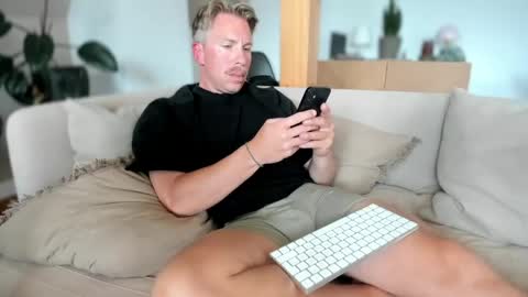 ChrisBang online show from May 14, 2026, 2:46 pm
