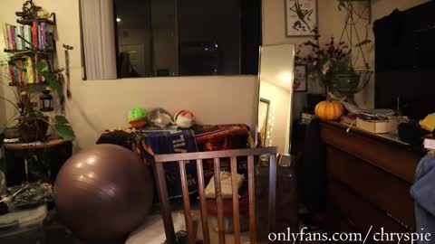 Chrys online show from February 1, 2026, 6:56 am