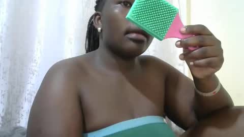 DivaDee online show from January 17, 2026, 12:32 pm