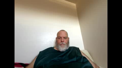 Snapshot of chubbyluvr42 chatting on September 10, 2025, 4:40 pm chubbyluvr42 online show from September 10, 2025, 4:40 pm