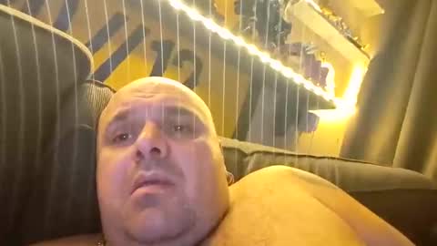 chubbyman40 online show from May 2, 2026, 8:03 pm