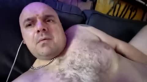 chubbyman40 online show from May 6, 2026, 6:08 am