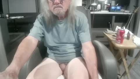 chuck3355257141 online show from July 23, 2026, 2:09 am