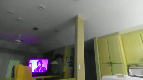 Snapshot of chuck354139 chatting on December 10, 2024, 4:56 am chuck354139 online show from December 10, 2024, 4:56 am