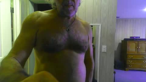 Snapshot of chuck354139 chatting on December 18, 2024, 3:55 pm chuck354139 online show from December 18, 2024, 3:55 pm