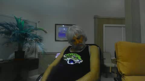 Snapshot of chuck354139 chatting on January 12, 2025, 7:53 am chuck354139 online show from January 12, 2025, 7:53 am