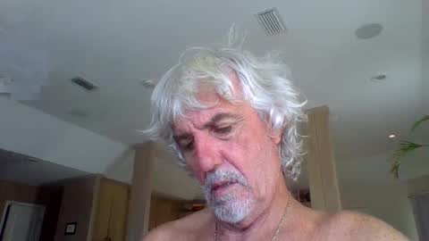 Snapshot of chuck354139 chatting on September 30, 2025, 2:33 pm chuck354139 online show from September 30, 2025, 2:33 pm