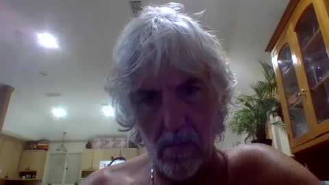 Snapshot of chuck354139 chatting on October 4, 2025, 6:33 am chuck354139 online show from October 4, 2025, 6:33 am