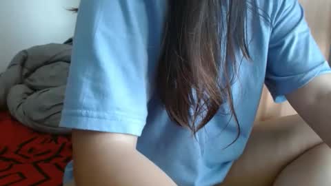 Snapshot of chum_mrs chatting on October 27, 2025, 4:49 am chum_mrs online show from October 27, 2025, 4:49 am