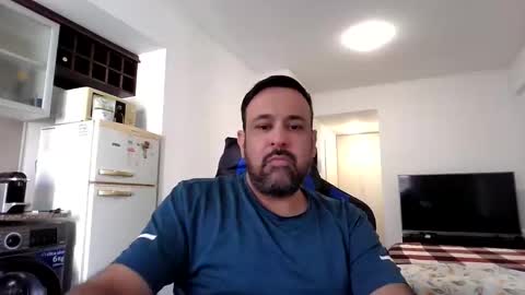 Snapshot of chupamelabi chatting on March 29, 2026, 7:36 pm Guillote online show from March 29, 2026, 7:36 pm