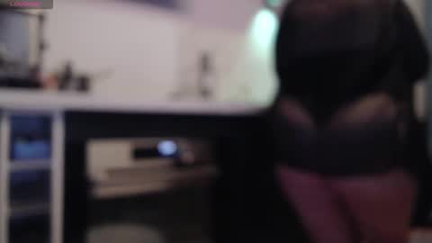 Snapshot of chwerry_b0 chatting on November 3, 2025, 12:24 am Jessica online show from November 3, 2025, 12:24 am