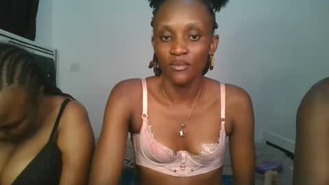 chyna_baibe online show from October 25, 2025, 6:35 pm
