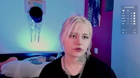 Helen and Teya online show from October 17, 2025, 9:23 am