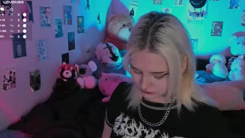 Helen and Teya online show from November 18, 2025, 11:25 am