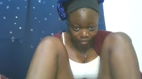 cilia petite online show from October 11, 2025, 7:01 pm