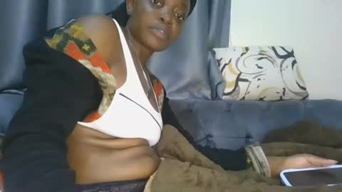 cilia petite online show from April 14, 2026, 1:11 am