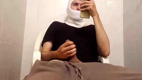 Ernesto online show from January 2, 2025, 1:40 pm