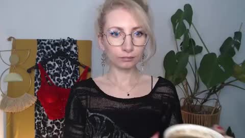 Cinderella online show from April 13, 2026, 5:24 am