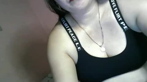 Snapshot of cindy_hot23 chatting on February 12, 2025, 8:06 am cindy_hot23 online show from February 12, 2025, 8:06 am