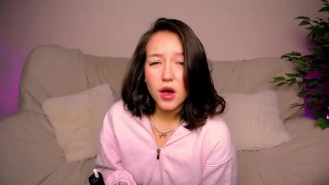 cindylovesmith online show from November 24, 2025, 3:28 am