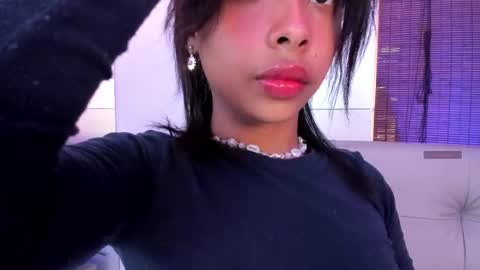 cinnamon_kyla online show from March 3, 2025, 5:29 pm