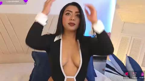 cinthia_cf online show from September 11, 2025, 3:01 pm