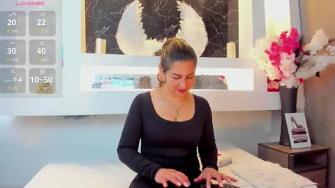 Snapshot of cinthya_mjs chatting on October 25, 2025, 12:13 pm Cinthya online show from October 25, 2025, 12:13 pm