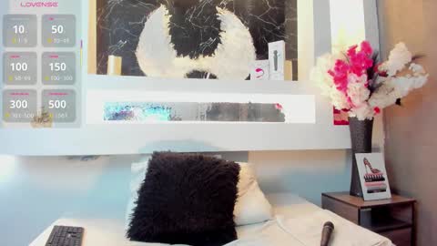 Snapshot of cinthya_mjs chatting on October 27, 2025, 12:31 pm Cinthya online show from October 27, 2025, 12:31 pm