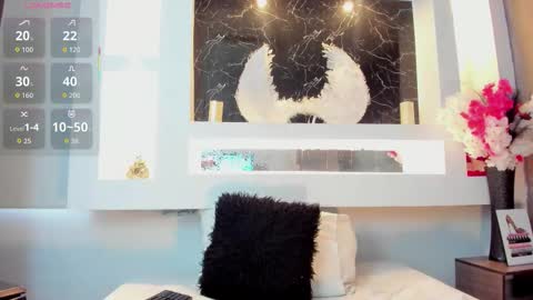 Snapshot of cinthya_mjs chatting on October 28, 2025, 12:09 pm Cinthya online show from October 28, 2025, 12:09 pm