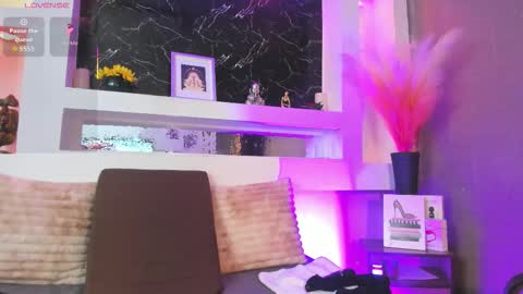 Snapshot of cinthya_mjs chatting on March 30, 2026, 12:39 pm Cinthya online show from March 30, 2026, 12:39 pm