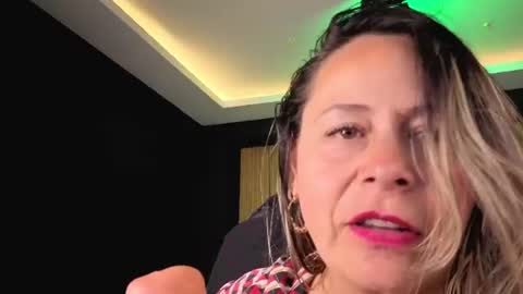 Cinthya online show from July 18, 2026, 2:43 pm