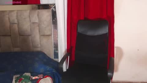 cinthya_walker1 online show from December 16, 2025, 4:28 am