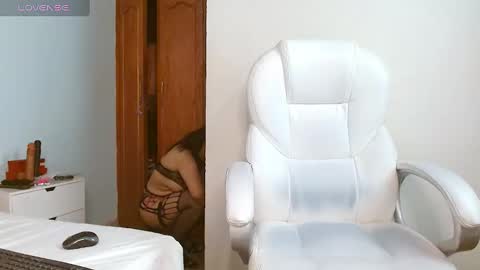 Snapshot of cintia_hills chatting on December 7, 2024, 8:00 am Cintia Hills online show from December 7, 2024, 8:00 am