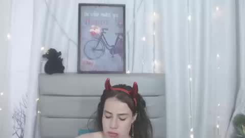 cintia_leon online show from October 18, 2025, 3:42 am