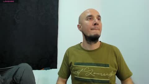 Snapshot of cintya_n_roger chatting on May 20, 2026, 8:48 pm Cintya Roger online show from May 20, 2026, 8:48 pm