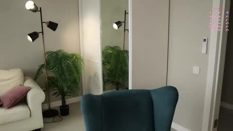 Snapshot of cirilada chatting on October 14, 2025, 7:20 am Sandy online show from October 14, 2025, 7:20 am