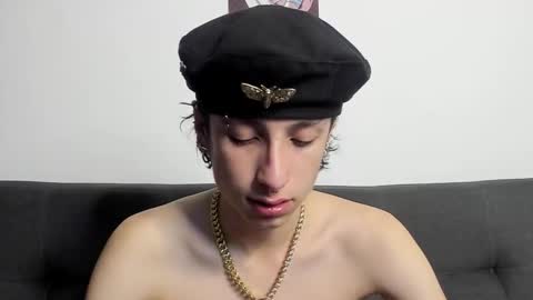 cirosky_elchicopolla online show from December 20, 2025, 3:57 am