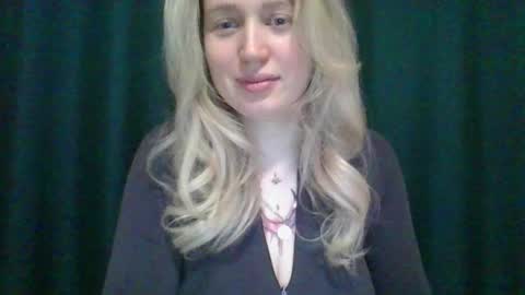 Snapshot of citrusblissss chatting on March 8, 2025, 1:03 pm citrusblissss online show from March 8, 2025, 1:03 pm