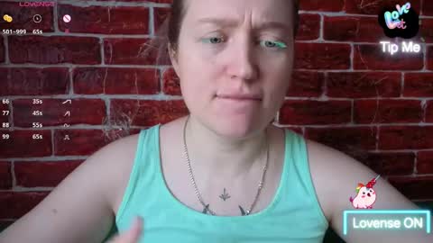 citrusblissss online show from April 14, 2026, 4:07 am