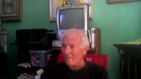 Snapshot of ciuk chatting on November 13, 2025, 10:25 am ciuk online show from November 13, 2025, 10:25 am