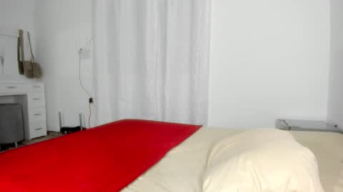 Snapshot of claimom chatting on October 4, 2025, 1:47 am Claimom online show from October 4, 2025, 1:47 am