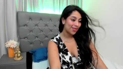 Snapshot of claire_aristizabal chatting on December 13, 2024, 10:23 pm claire aristizabal online show from December 13, 2024, 10:23 pm
