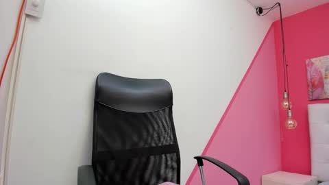 Snapshot of claire_aristizabal chatting on February 26, 2025, 3:53 am claire aristizabal online show from February 26, 2025, 3:53 am
