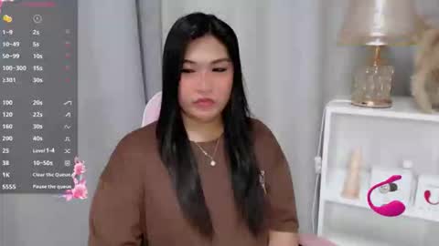 CLAIRE online show from June 9, 2026, 5:35 pm