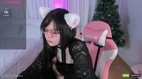 Snapshot of clairefaers chatting on December 8, 2024, 9:24 am Claire Faers online show from December 8, 2024, 9:24 am