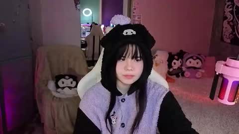 Snapshot of clairefaers chatting on January 14, 2026, 10:14 pm Claire Faers online show from January 14, 2026, 10:14 pm