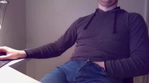 clamshive7 online show from January 18, 2026, 4:22 pm