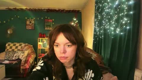 Clancy online show from December 5, 2025, 7:54 pm