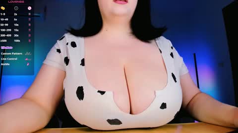 Snapshot of clara4love chatting on December 15, 2024, 12:51 am Clara online show from December 15, 2024, 12:51 am